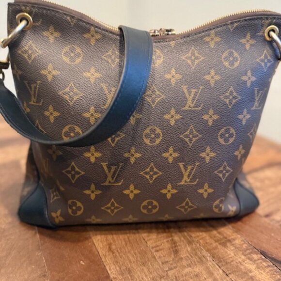 Like New Luois Vuitton Odeon PM / comes with box dust bag and original recept - Picture 4 of 16